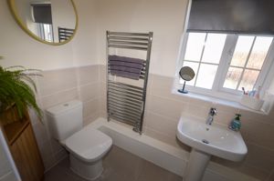 Ensuite- click for photo gallery